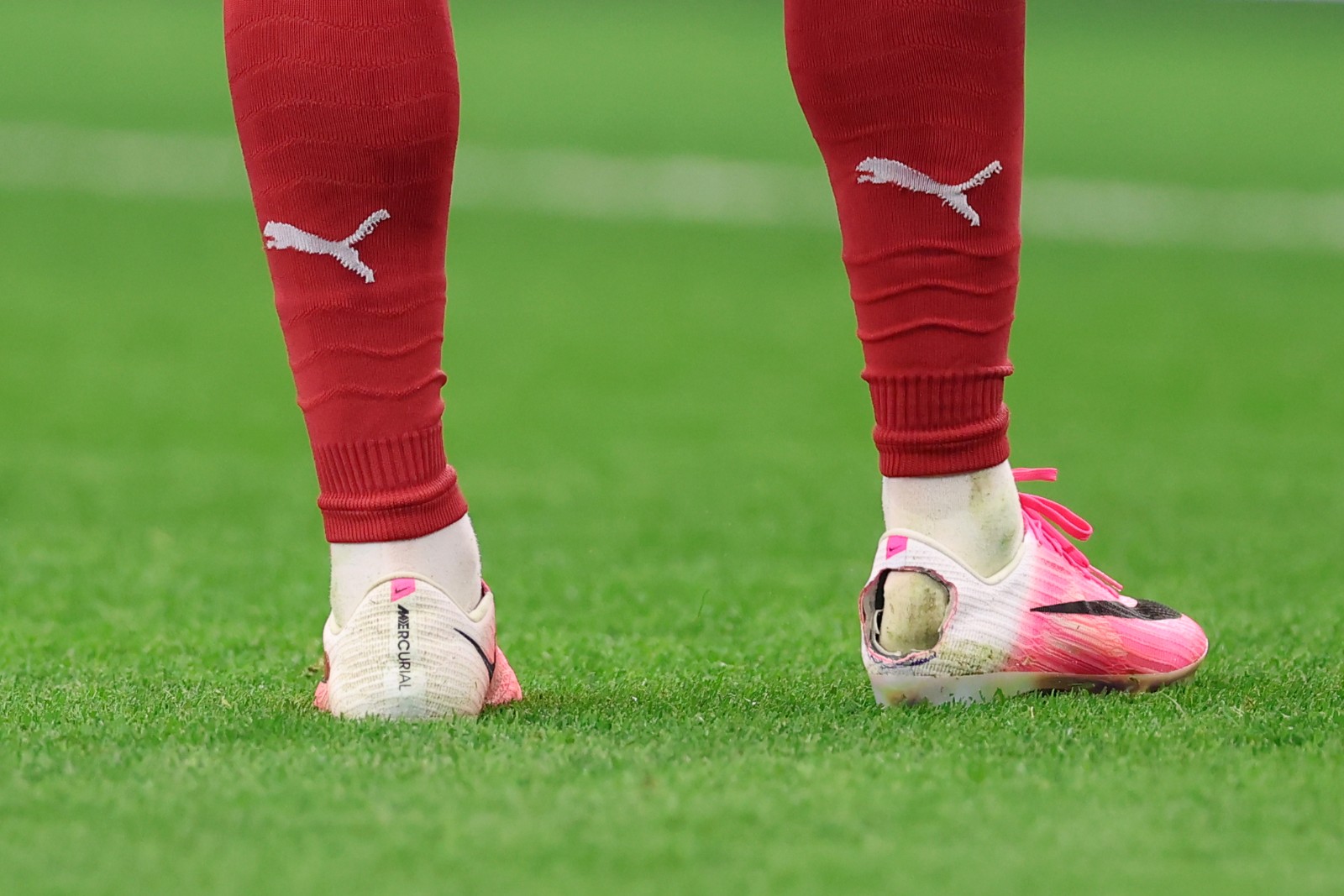 Pedro Neto Cuts Hole in Boots: Bringing Back Memories of Coutinho