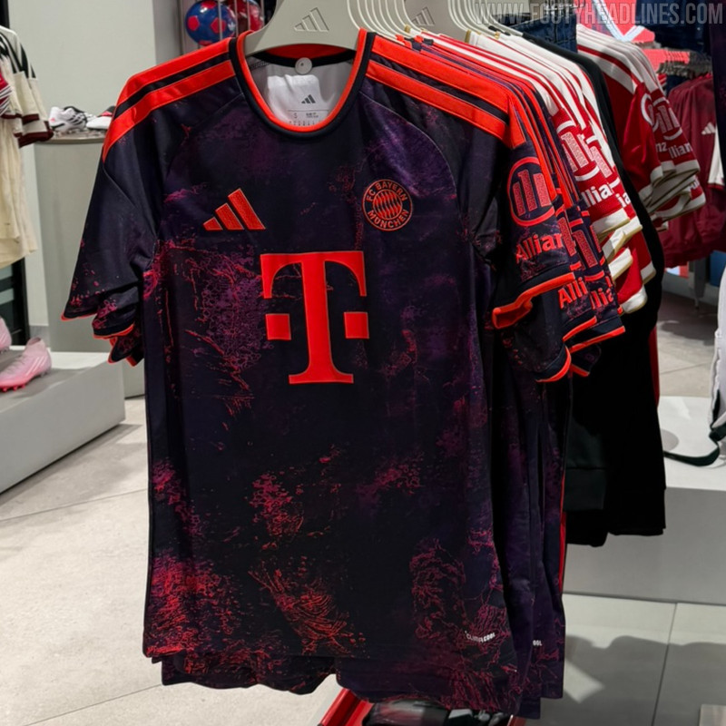 Bayern Kit Pattern Bayern München 26-27 Third Kit Spotted in Store - Footy Headlines