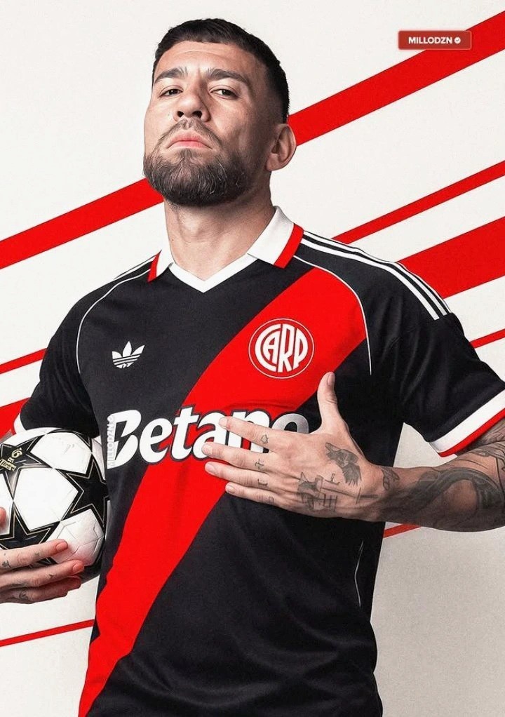 Filtrata la seconda maglia del River Plate 27-28