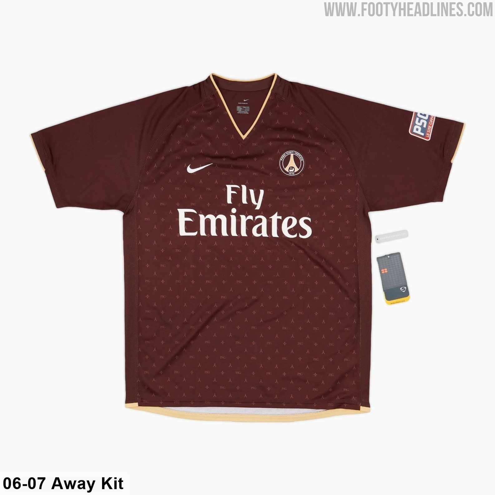 Maillot PSG extérieur 2006-2007 Nike Fly Emirates chocolat avec monogramme Tour Eiffel