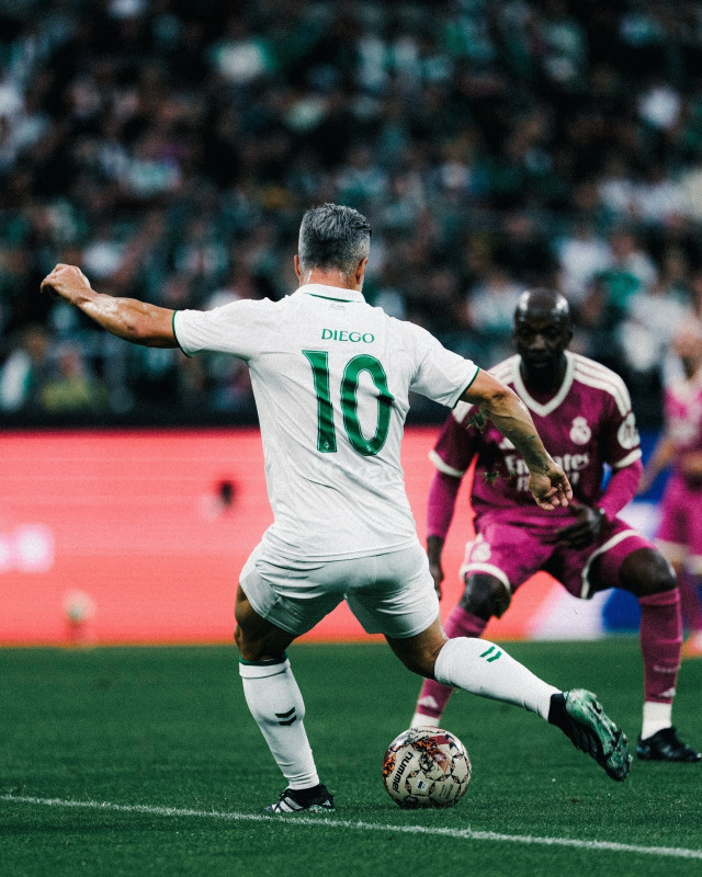 Diamante incorporato: il Brema presenta un font personalizzato per la maglia in edizione speciale
