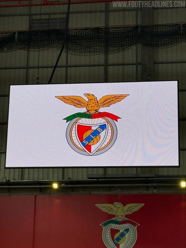 Svelato il nuovo stemma del Benfica